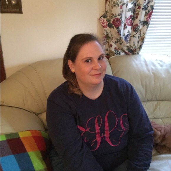 Meet your Posher, Chloe - Picture 7 of 8